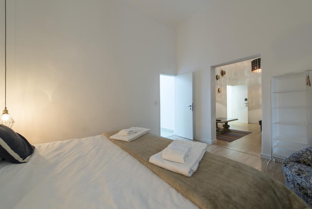 Old Town Lx Suites Лиссабон Экстерьер фото