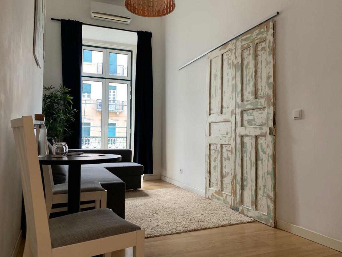 Old Town Lx Suites Лиссабон Экстерьер фото